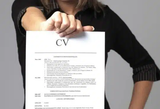 Avec quel outil créer un CV en ligne 